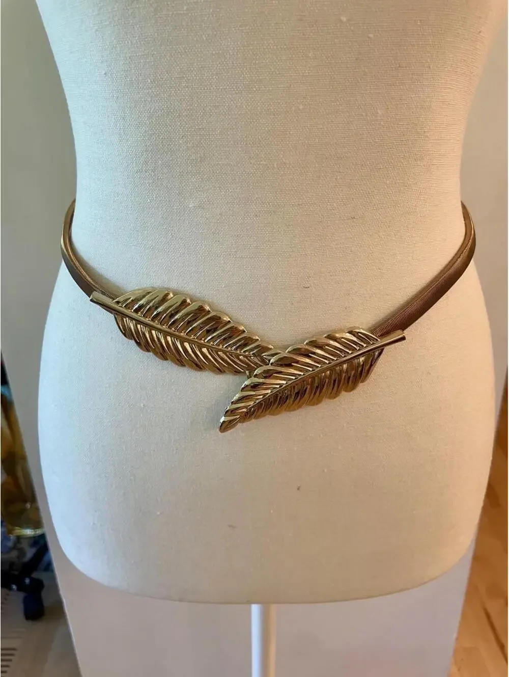 Vintage 70s/80s Double Gold Leaf Belt